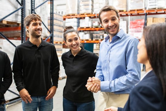 bauwelt_unternehmen_karriere_stellenausschreibungen_anstellung-team-ausbildung.jpg