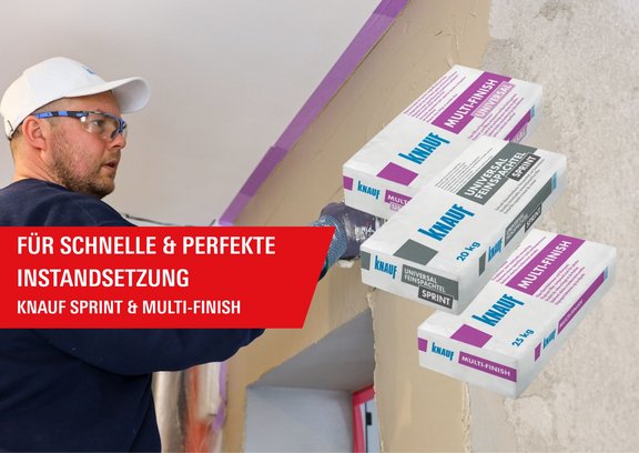 Ein Handwerker verspachtelt eine Wand über einem Fenster mit einer Kelle. Im Vordergrund sind drei Knauf-Produkte eingeblendet: Universal-Feinspachtel Sprint, Multi-Finish und Multi-Finish Universal. Ein roter Infobanner trägt den Text „Für schnelle & perfekte Instandsetzung – Knauf Sprint & Multi-Finish